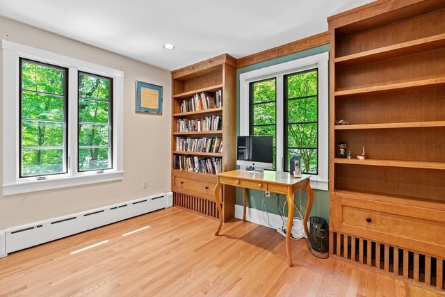 42 Temple Road, Wellesley, MA 02482