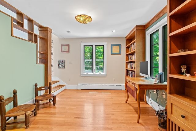 42 Temple Road, Wellesley, MA 02482
