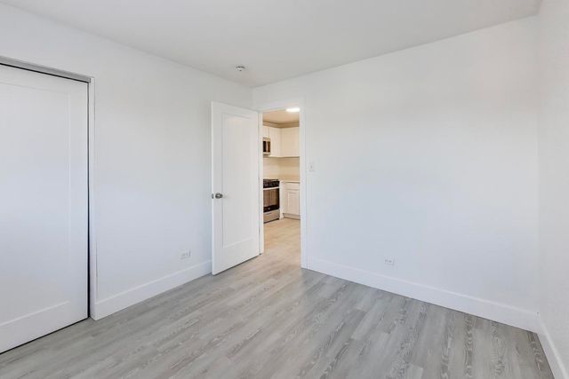 10360 Michael Todd Terrace 1S, Glenview, IL 60025