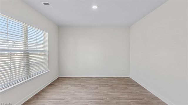 1596 String Drive, Winston-salem, NC 27107