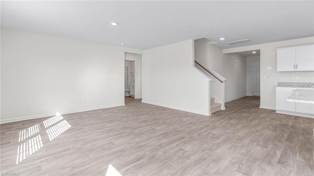 1596 String Drive, Winston-salem, NC 27107