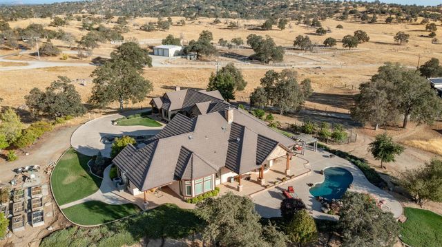 34310 Barn Owl Road, Raymond, CA 93653
