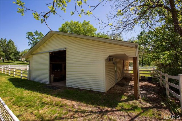 1004 Weidman Road, Chesterfield, MO 63017
