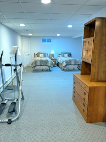 30 Oak Run, Stony Brook, NY 11790