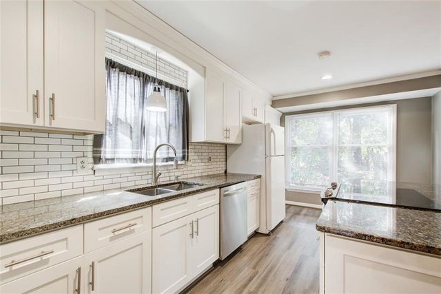 859 Candy Lane, Marietta, GA 30068