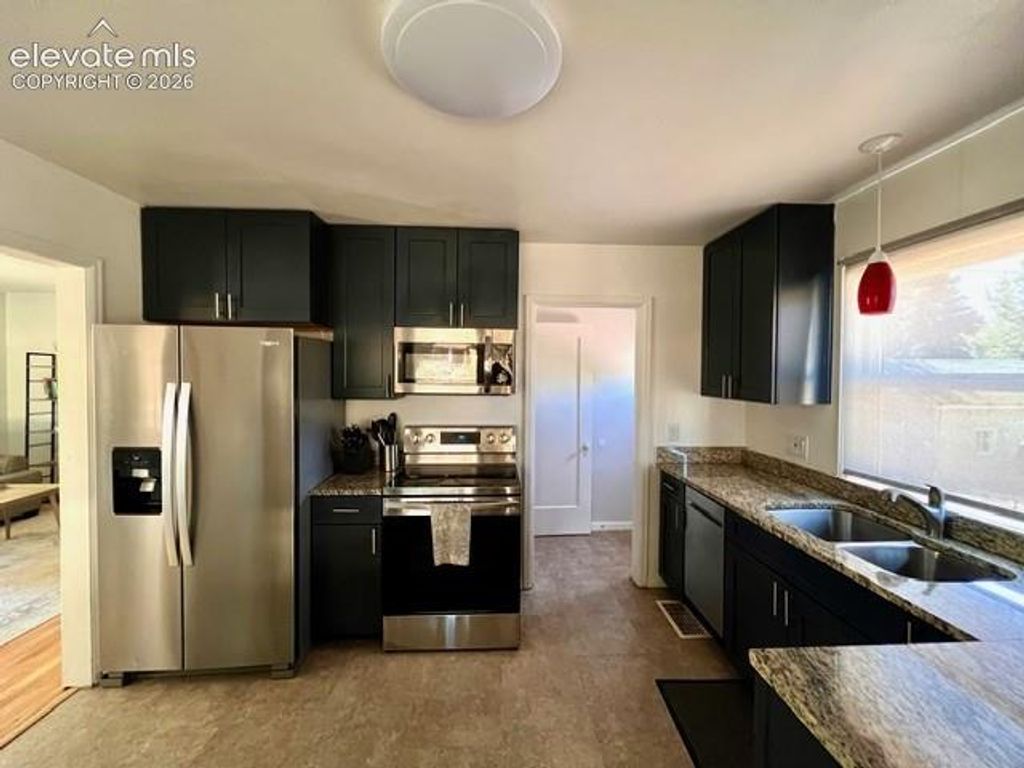 1819 E Yampa Street, Colorado Springs, CO 80909 — photo 2