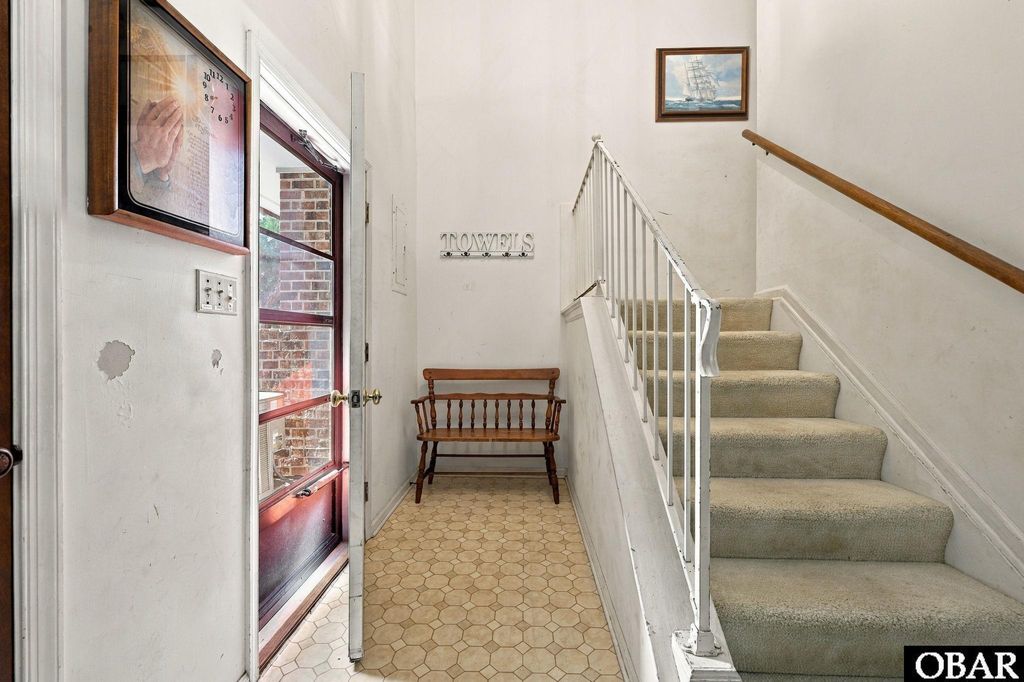 Image 11 of property listing at 500 W Villa Dunes Drive, Nags Head, NC 27959