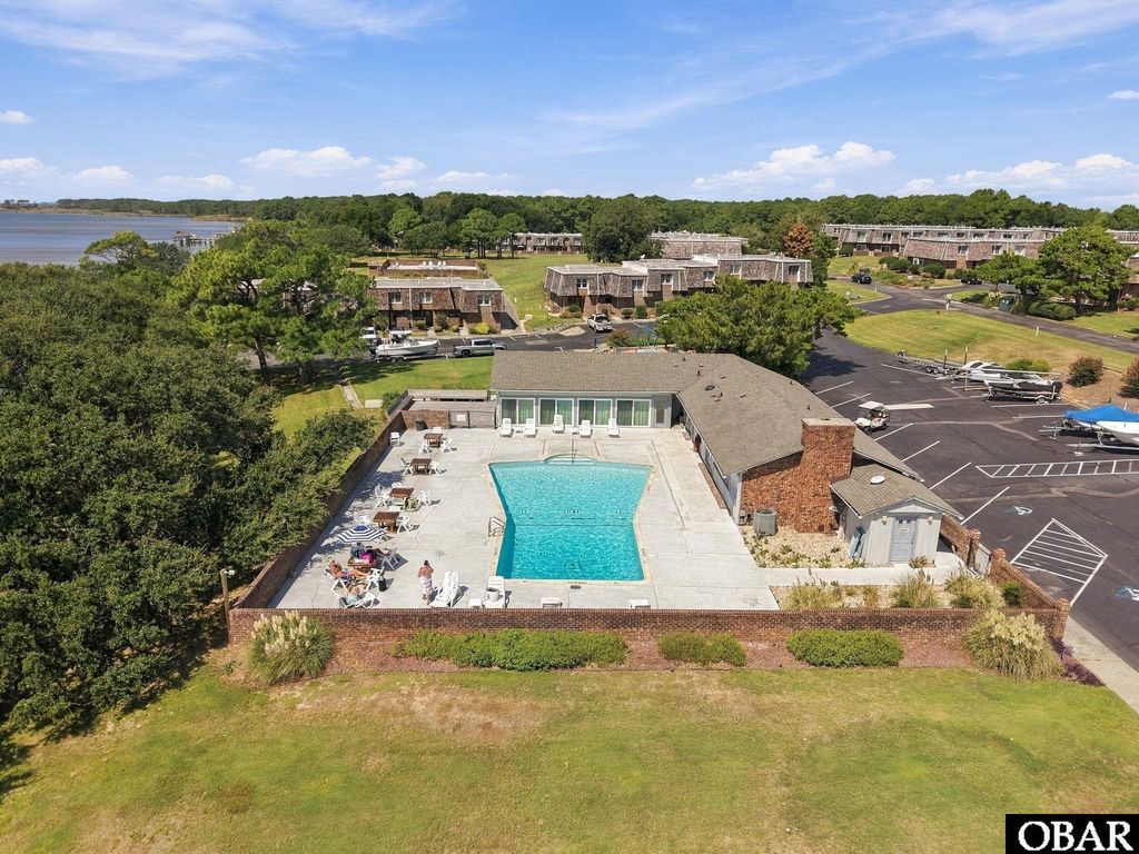 Image 4 of property listing at 500 W Villa Dunes Drive, Nags Head, NC 27959