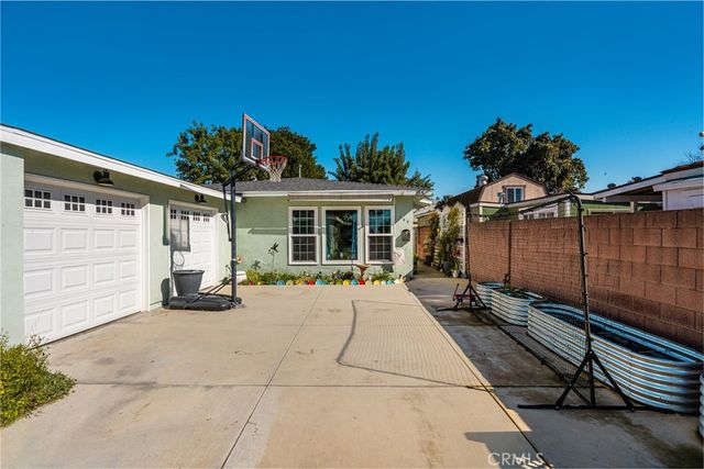 151 S Parker Street, Orange, CA 92868