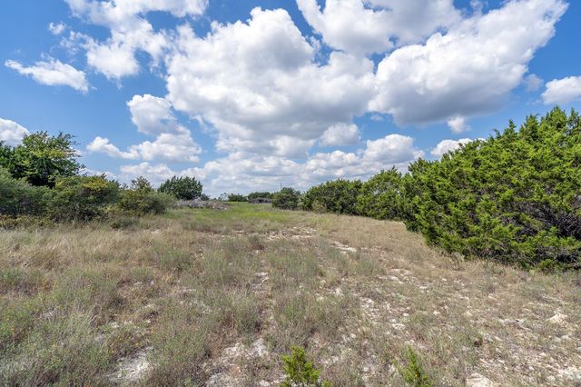 5 Saddle Ridge DR, Bertram, TX 78605