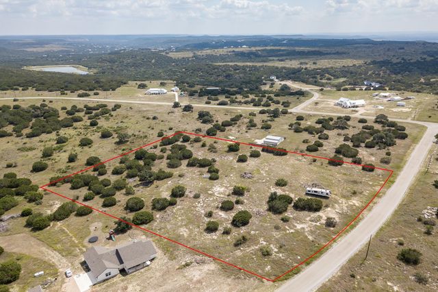 5 Saddle Ridge DR, Bertram, TX 78605