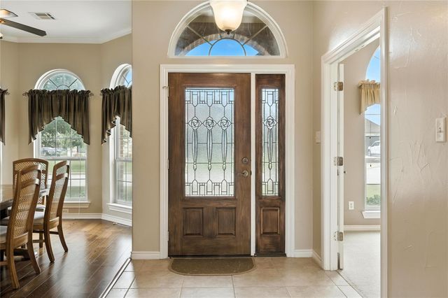 100 Davis CT, Thorndale, TX 76577