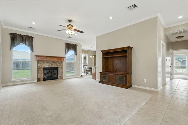 100 Davis CT, Thorndale, TX 76577