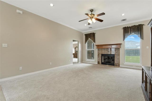 100 Davis CT, Thorndale, TX 76577