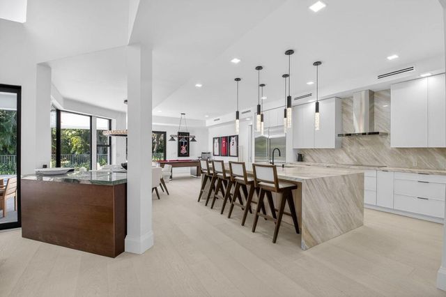 5723 Hamilton Way, Boca Raton, FL 33496