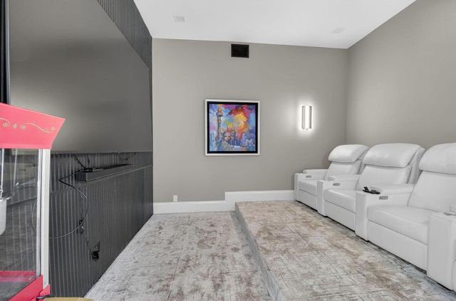 5723 Hamilton Way, Boca Raton, FL 33496