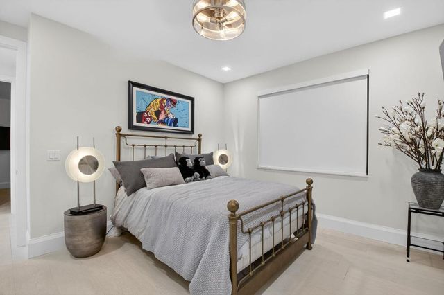 5723 Hamilton Way, Boca Raton, FL 33496