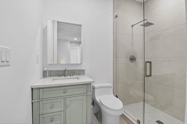 5723 Hamilton Way, Boca Raton, FL 33496