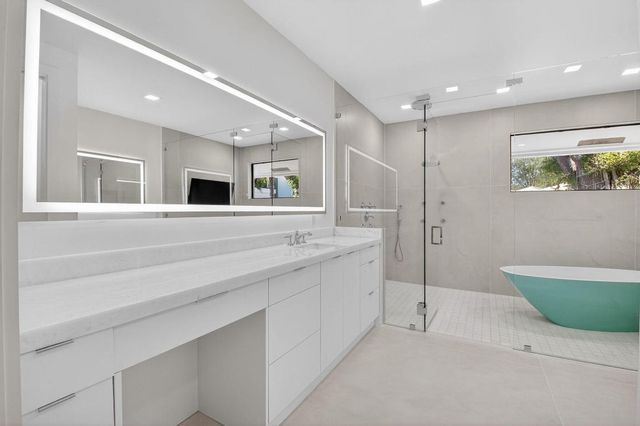 5723 Hamilton Way, Boca Raton, FL 33496