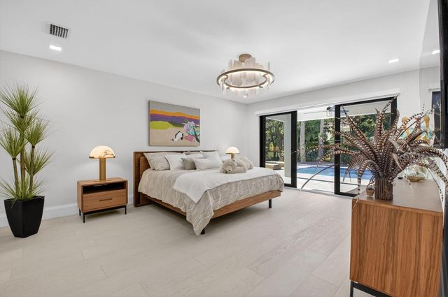 5723 Hamilton Way, Boca Raton, FL 33496