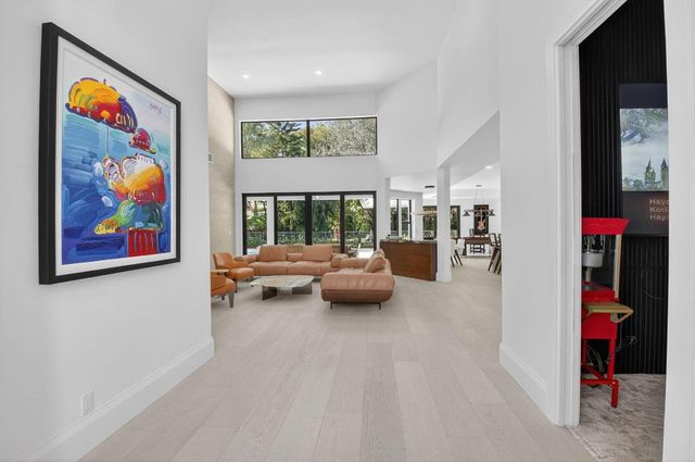 5723 Hamilton Way, Boca Raton, FL 33496