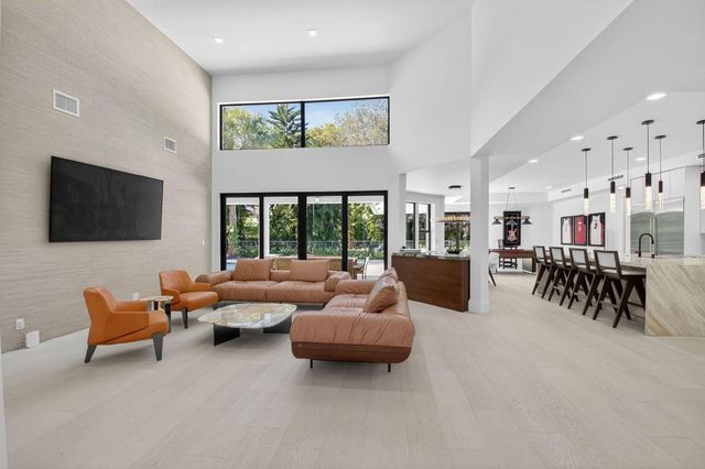 5723 Hamilton Way, Boca Raton, FL 33496