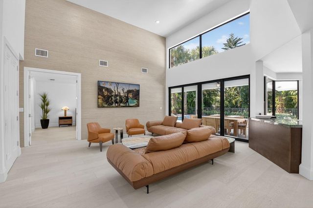 5723 Hamilton Way, Boca Raton, FL 33496