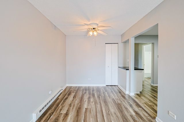 210 KLEIN CREEK Court 5E, Carol Stream, IL 60188