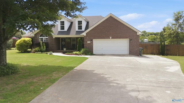 776 Wess Taylor Drive, Huntsville, AL 35811