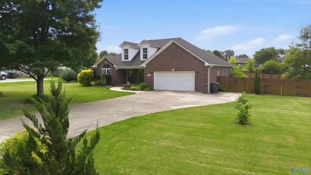 776 Wess Taylor Drive, Huntsville, AL 35811