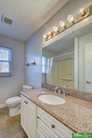 5824 Larimore Avenue, Omaha, NE 68104