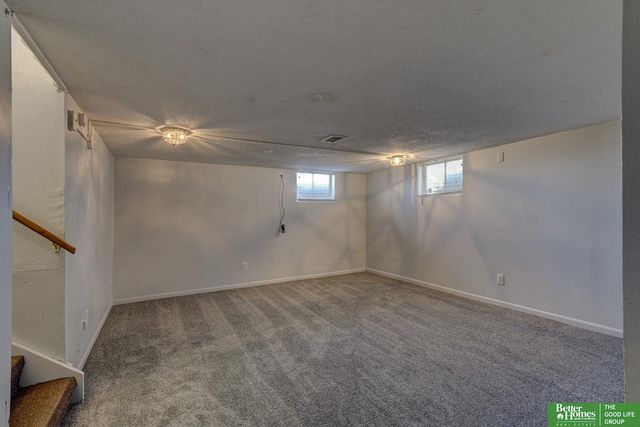 5824 Larimore Avenue, Omaha, NE 68104