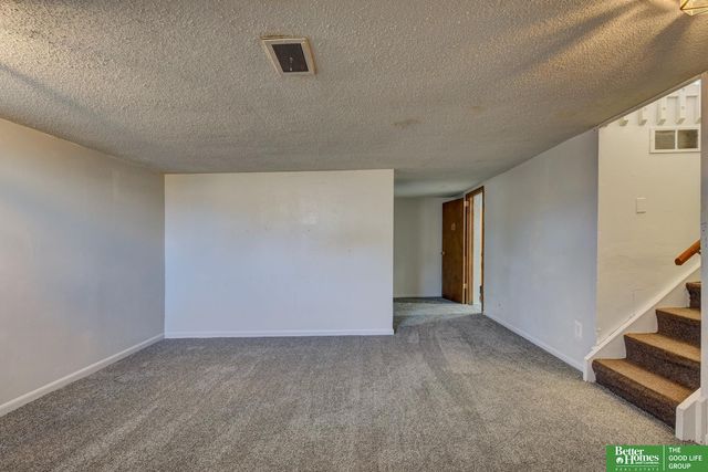 5824 Larimore Avenue, Omaha, NE 68104