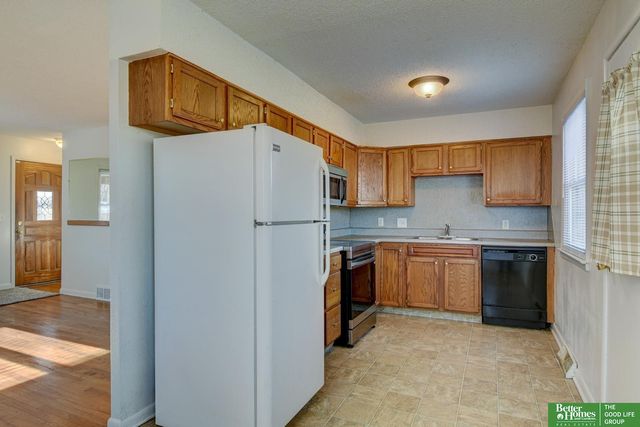 5824 Larimore Avenue, Omaha, NE 68104