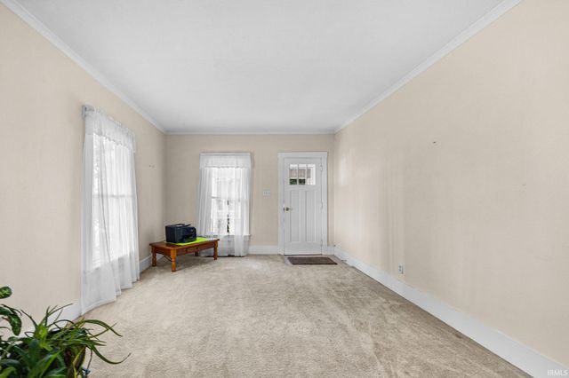 322 W North Street, Delphi, IN 46923