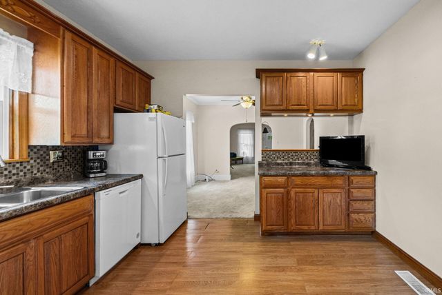 322 W North Street, Delphi, IN 46923