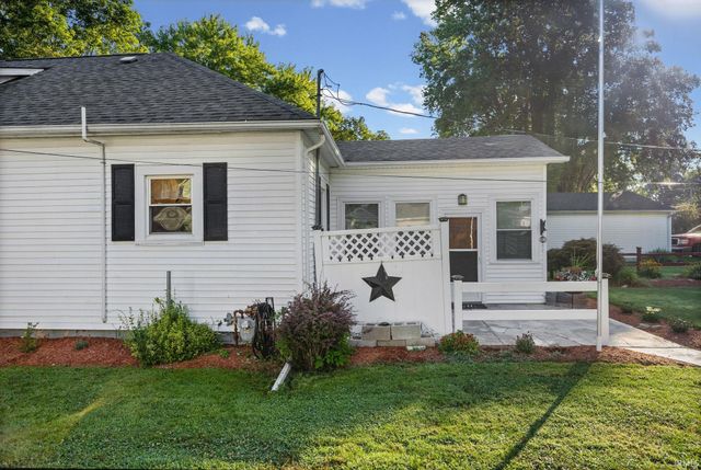 322 W North Street, Delphi, IN 46923