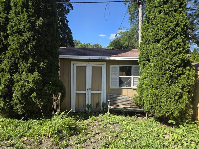 4726 69th STREET, Kenosha, WI 53142