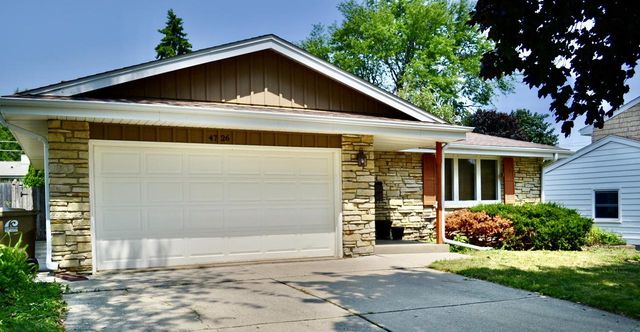 4726 69th STREET, Kenosha, WI 53142