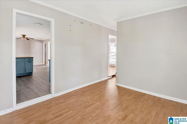 948 RIDGEWOOD CIRCLE, Birmingham, AL 35235