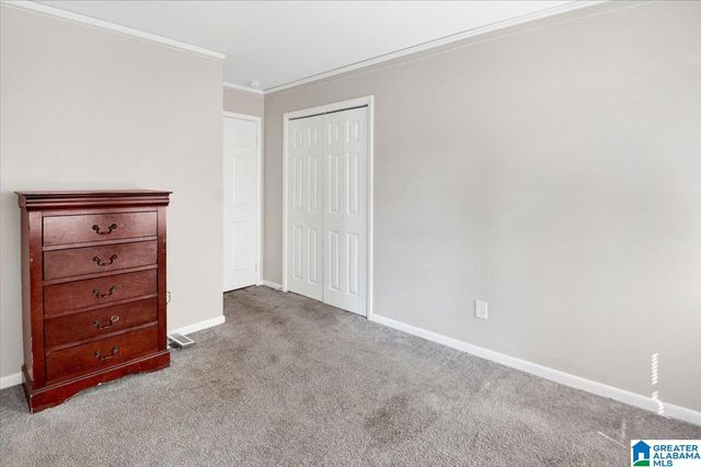 948 RIDGEWOOD CIRCLE, Birmingham, AL 35235