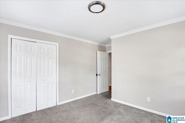 948 RIDGEWOOD CIRCLE, Birmingham, AL 35235
