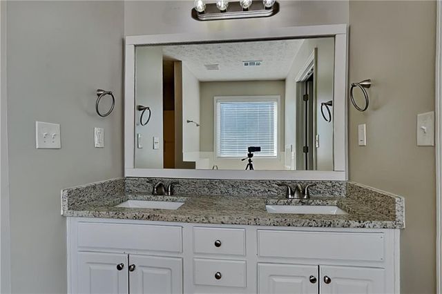 917 Tucker Lane, Loganville, GA 30052