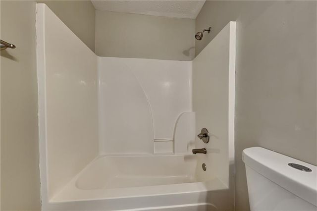 917 Tucker Lane, Loganville, GA 30052