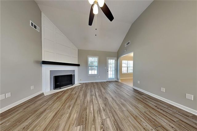 917 Tucker Lane, Loganville, GA 30052