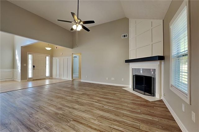 917 Tucker Lane, Loganville, GA 30052