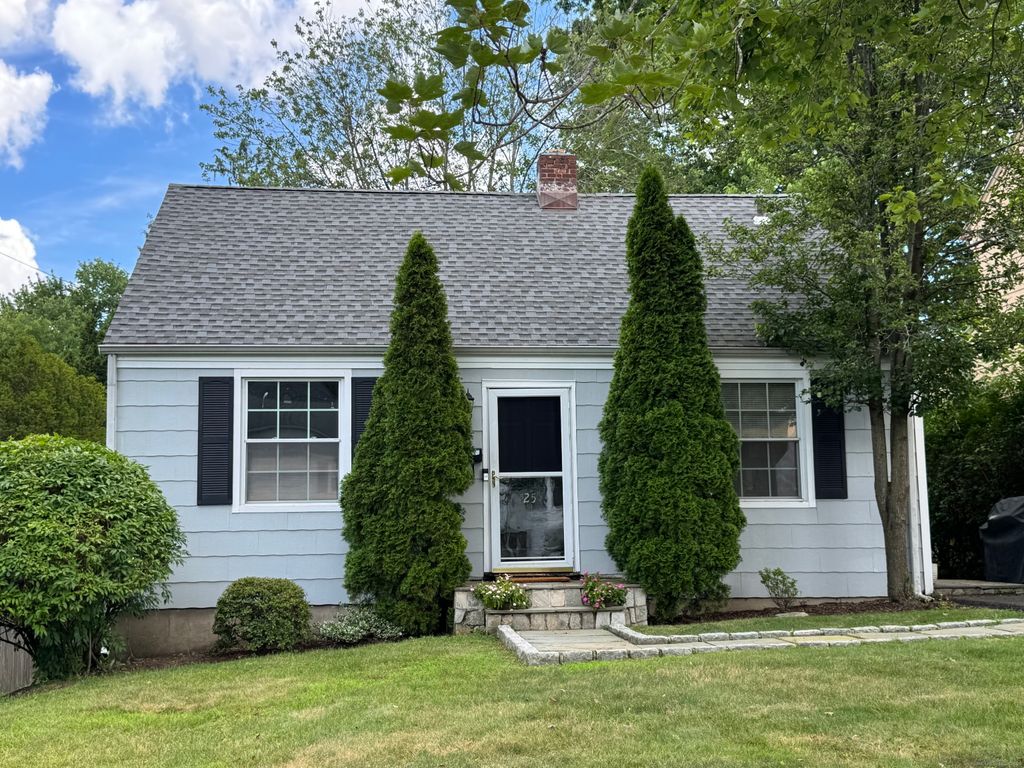 25 Birchwood Road, Stamford, CT 06907
