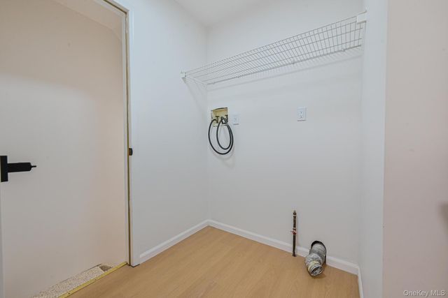 11 Northwood Blvd, Central Islip, NY 11722