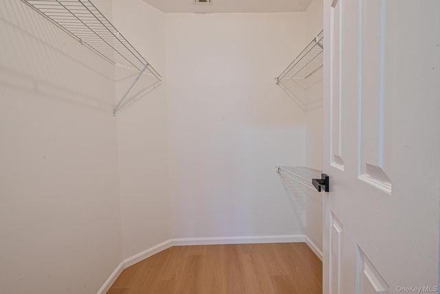 11 Northwood Blvd, Central Islip, NY 11722