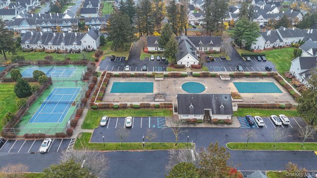 11 Northwood Blvd, Central Islip, NY 11722